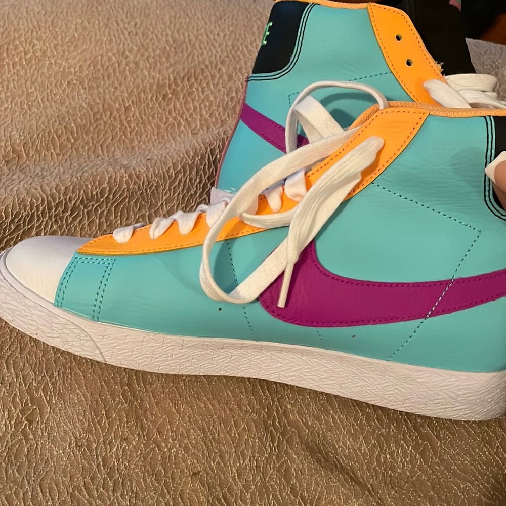 Nike gsb blazers, size 6, white orange,purple,blue,black
